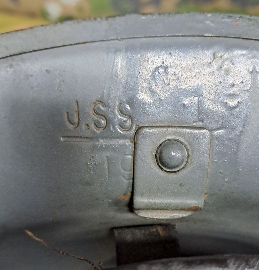 Original WWII RAF BATTLE OF BRITAIN GROUND CREW BRODIE STEEL HELMET DATED 1940