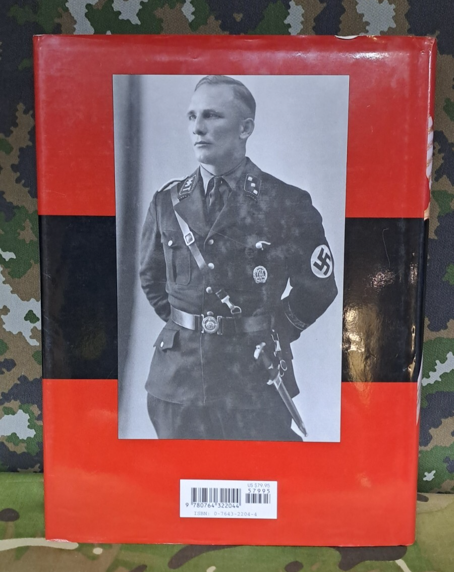 German Daggers of World War II - A Photographic Reference Volume - 2