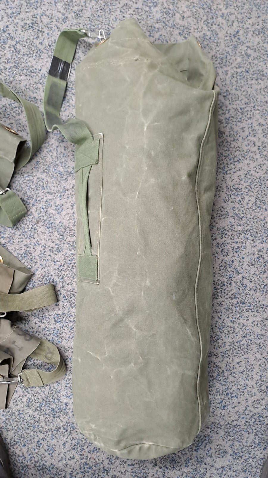 Genuine British Army Military Green Canvas Kitbag / Duffle Bag / Seasack