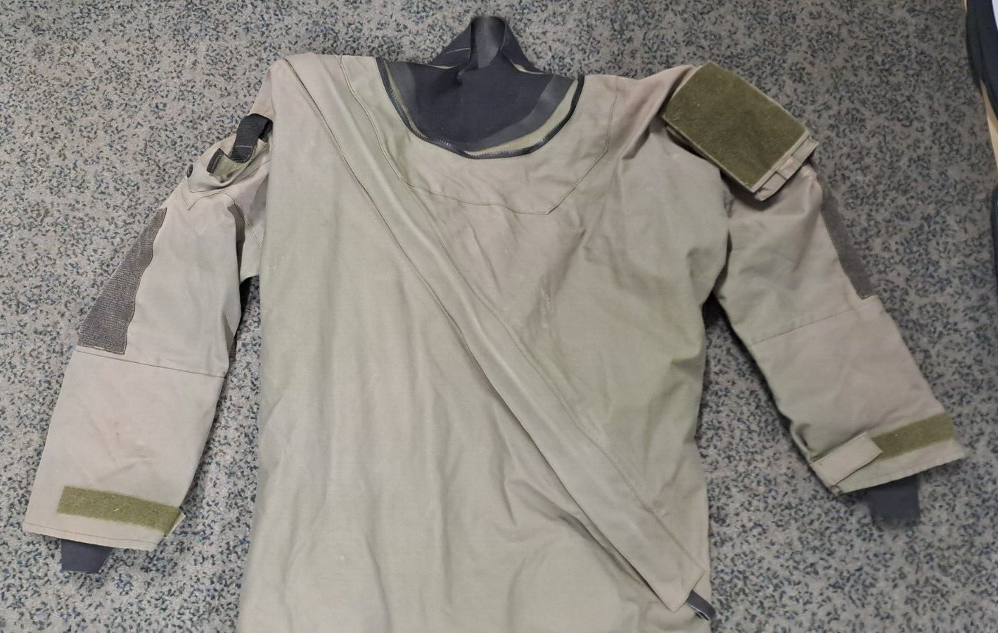Genuine Typhoon UKSF SAS SBS Olive Green Gore-Tex Immersion Dry Suit - M