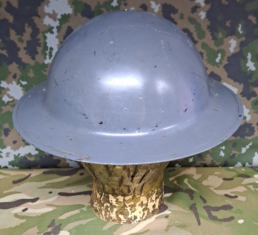 Original WWII RAF BATTLE OF BRITAIN GROUND CREW BRODIE STEEL HELMET DATED 1940