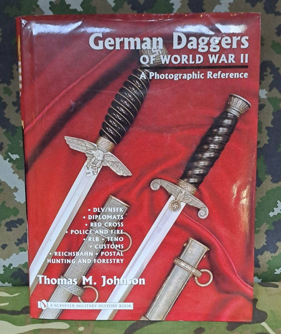 German Daggers of World War II - A Photographic Reference Volume - 3