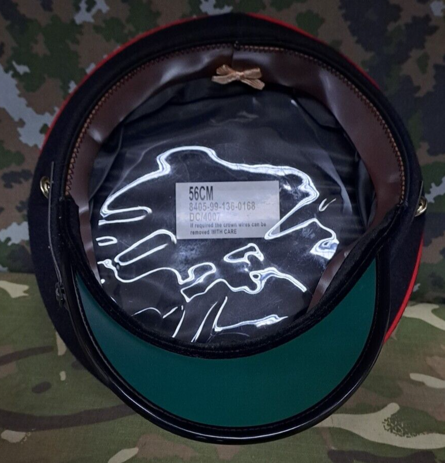 GENUINE BRITISH ARMY PHYSICAL TRAINING CORPS MENS PEAKED CAP WITH BADGE - 56CM