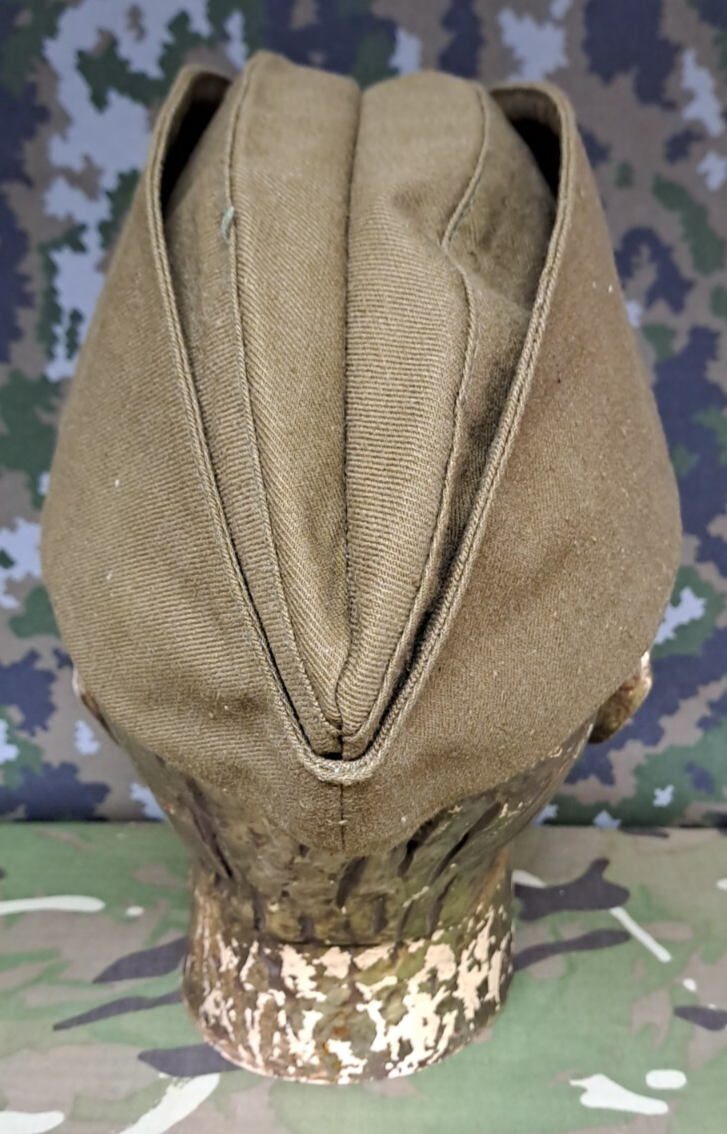 Genuine Russian Army Officers Side Cap Pilotka with Collectable Badge - 57 CM