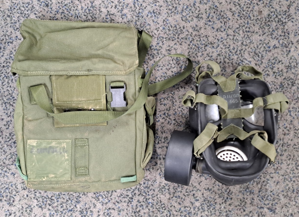Rare Falkland's Era British Army Military S6 G Mask Resp & Haversack