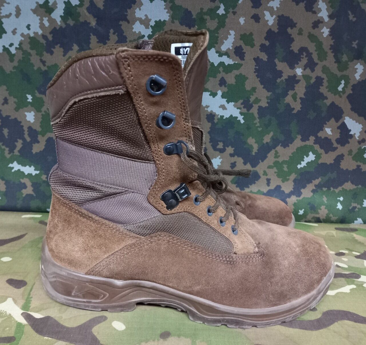 YDS Falcon Desert Army SAS Military Surplus Male Combat Assault Boots - 8 M