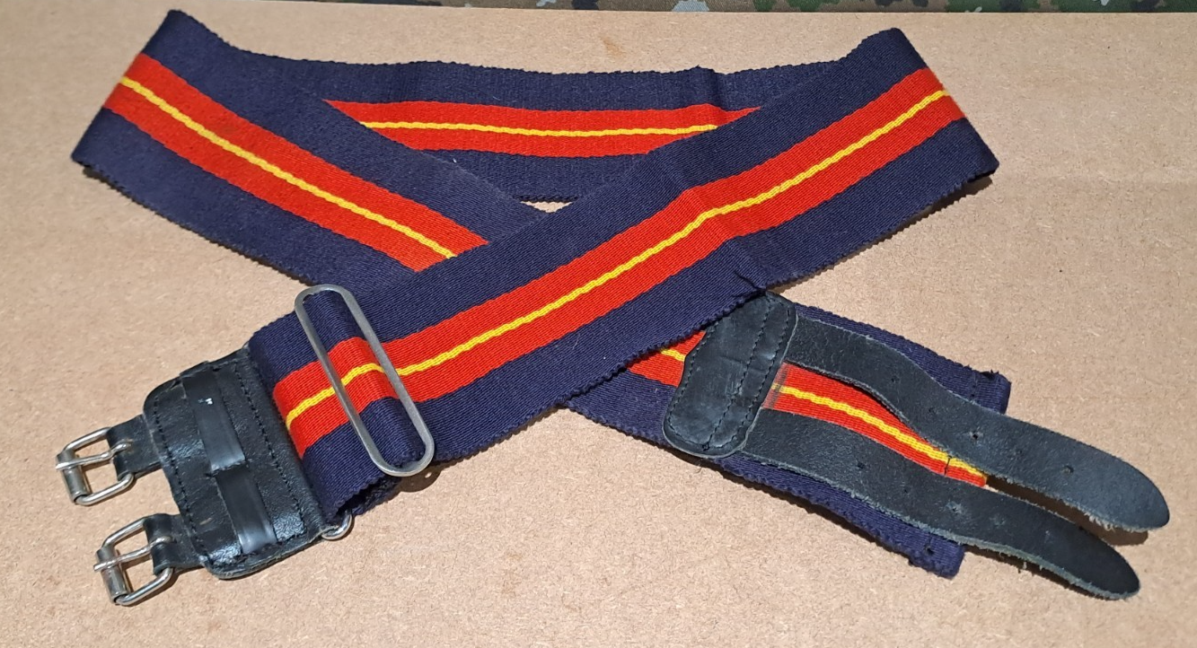 Royal Anglian Regiment Army Military Stable Belt Regimental Colours 40 inch