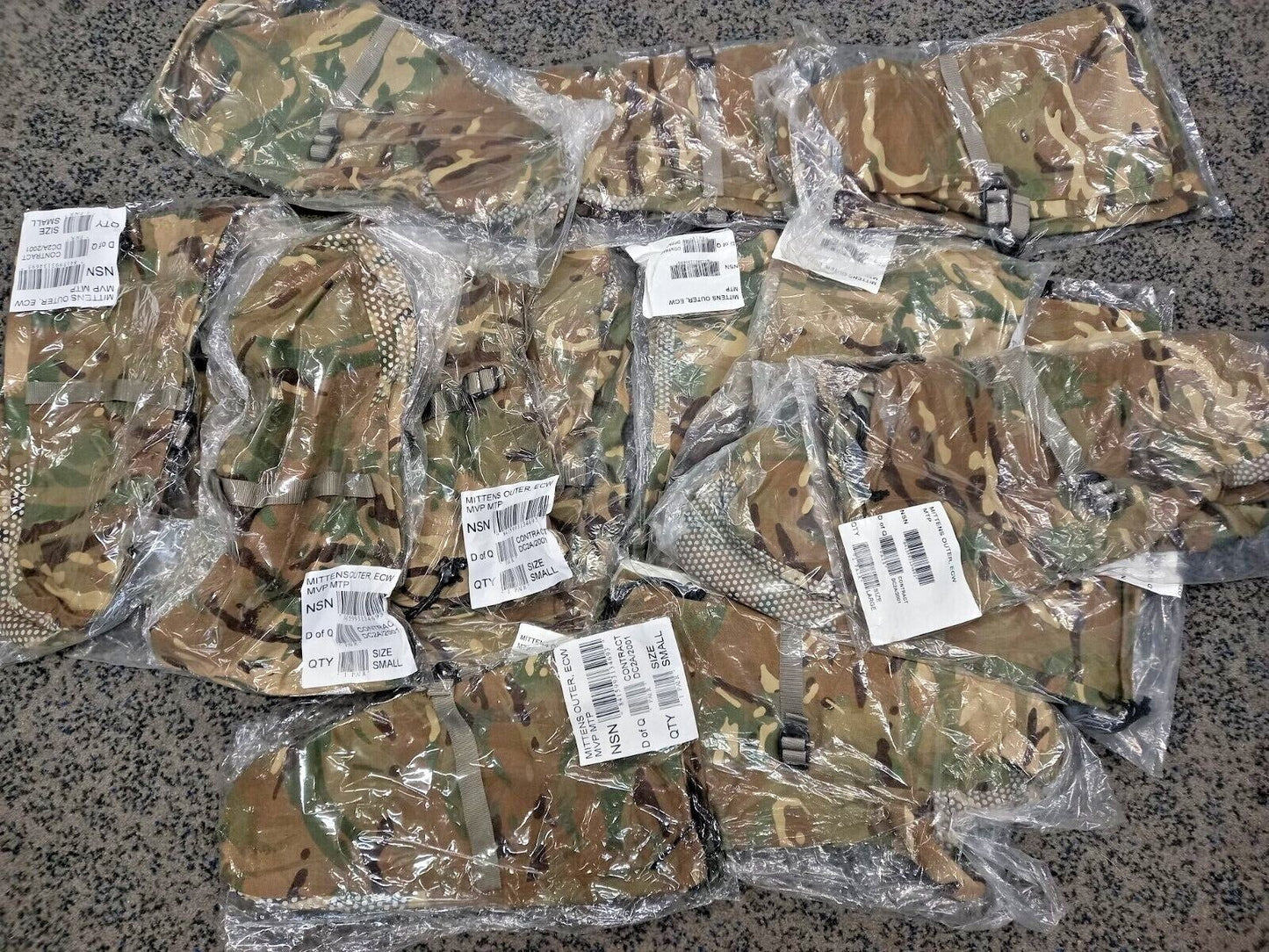 NEW Army Military Surplus Extreme Cold Weather MTP Outer Mittens Gore Tex Bundle