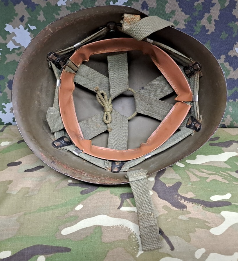 Genuine WWII WW2 Portuguese M940/63 Helmet Portugal Army Field Gear Militaria