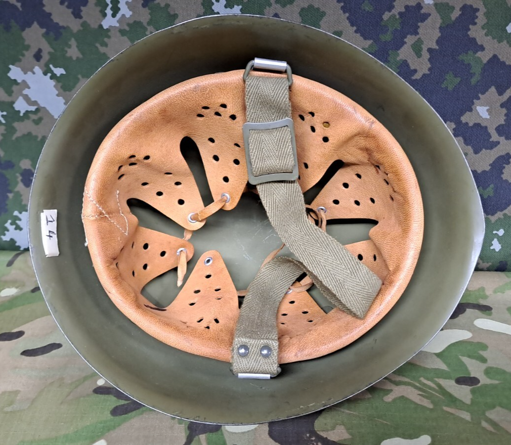 WWII Italian Army Military M33 Combat Helmet Steel & Leather Liner - 59