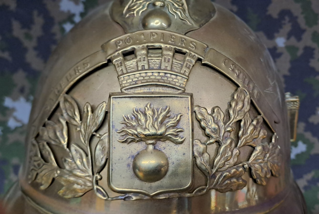 Original Antique FRENCH SAPEURS POMPIERS FIREMAN’S HELMET Osselle Fire Service