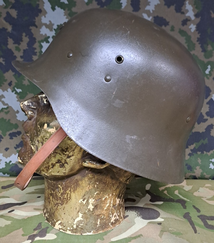 WW2 Spanish Army Military Civil War Modelo Z M1942 Steel Helmet & Liner