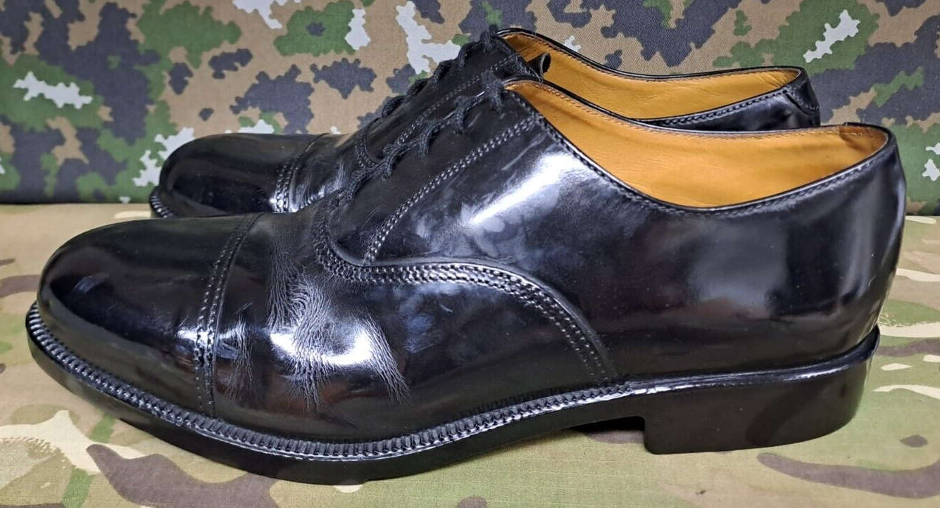 Genuine British Army Issue Black Leather Men's Service Shoes w Toe Caps - 9.5 M