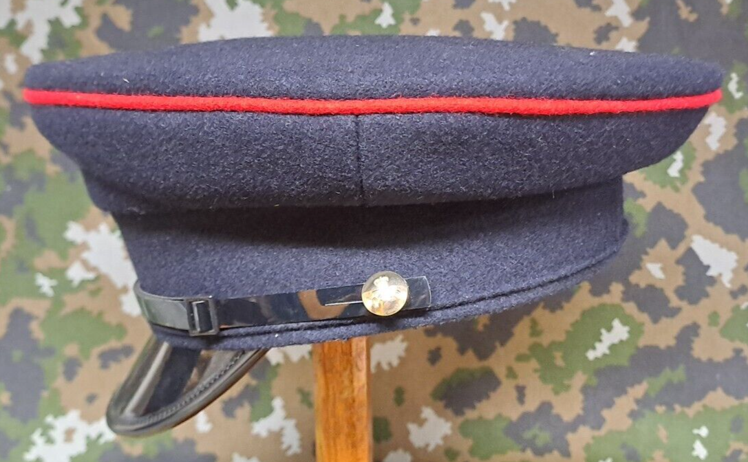 GENUINE BRITISH ARMY PHYSICAL TRAINING CORPS MENS PEAKED CAP WITH BADGE - 56CM