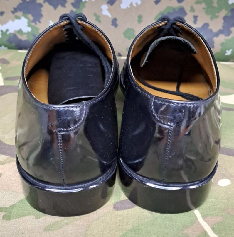 Genuine British Army Issue Black Leather Men's Service Shoes w Toe Caps - 9.5 M