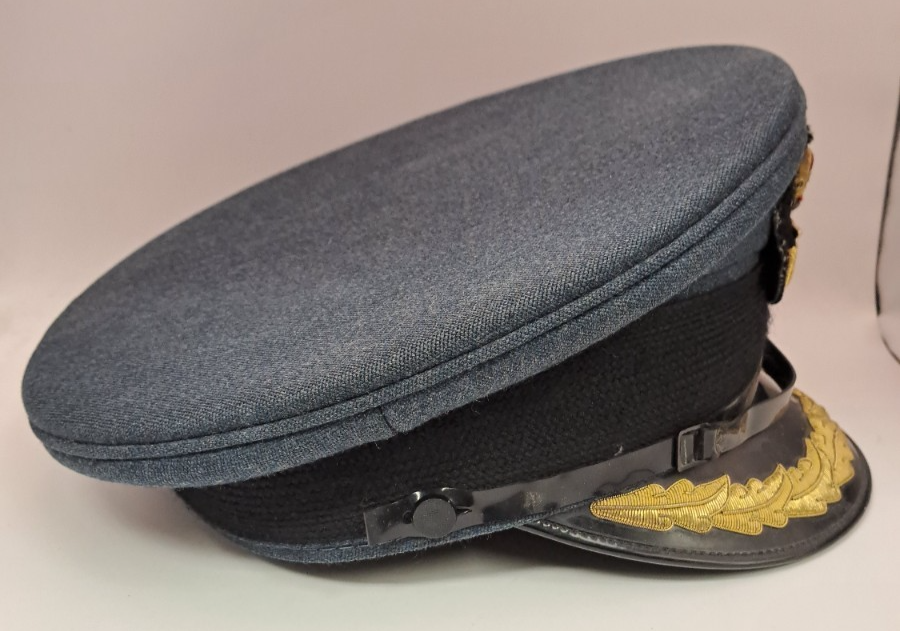 RAF MENS GROUP CAPTAIN CAP WITH BADGE GENUINE RAF MILITARY ISSUE SIZE 57CM