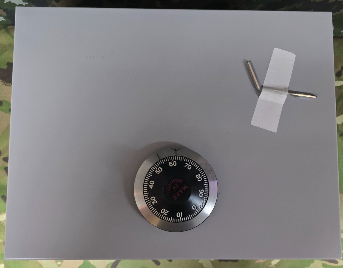 2008 Chubb Manifoil MKIV Safe EX MOD Issue Document Safe Combination Lock Box