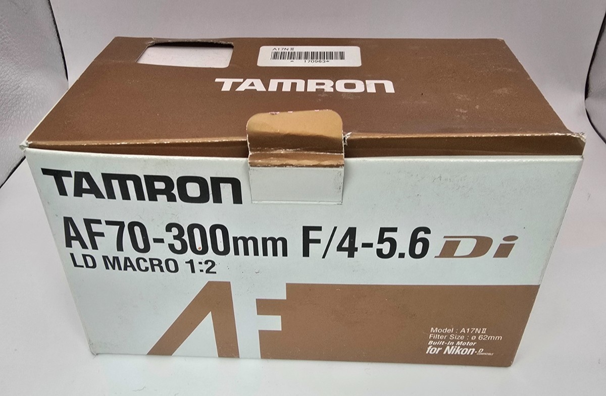 Genuine Tamron AF70-300mm F/4-5.6 Di LD MACRO 1:2 Nikon Lens