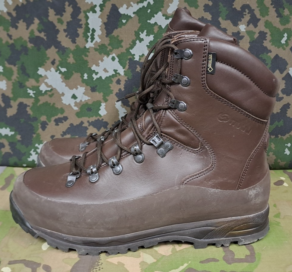 British Army Cold Wet Weather Gore Tex Leather Brown Combat Boots - 10 L