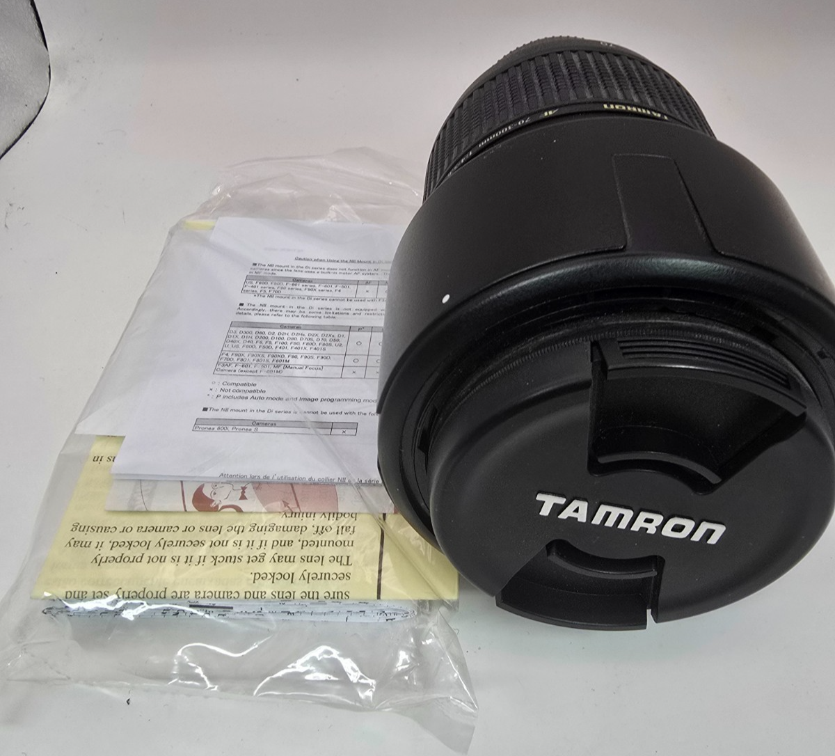 Genuine Tamron AF70-300mm F/4-5.6 Di LD MACRO 1:2 Nikon Lens