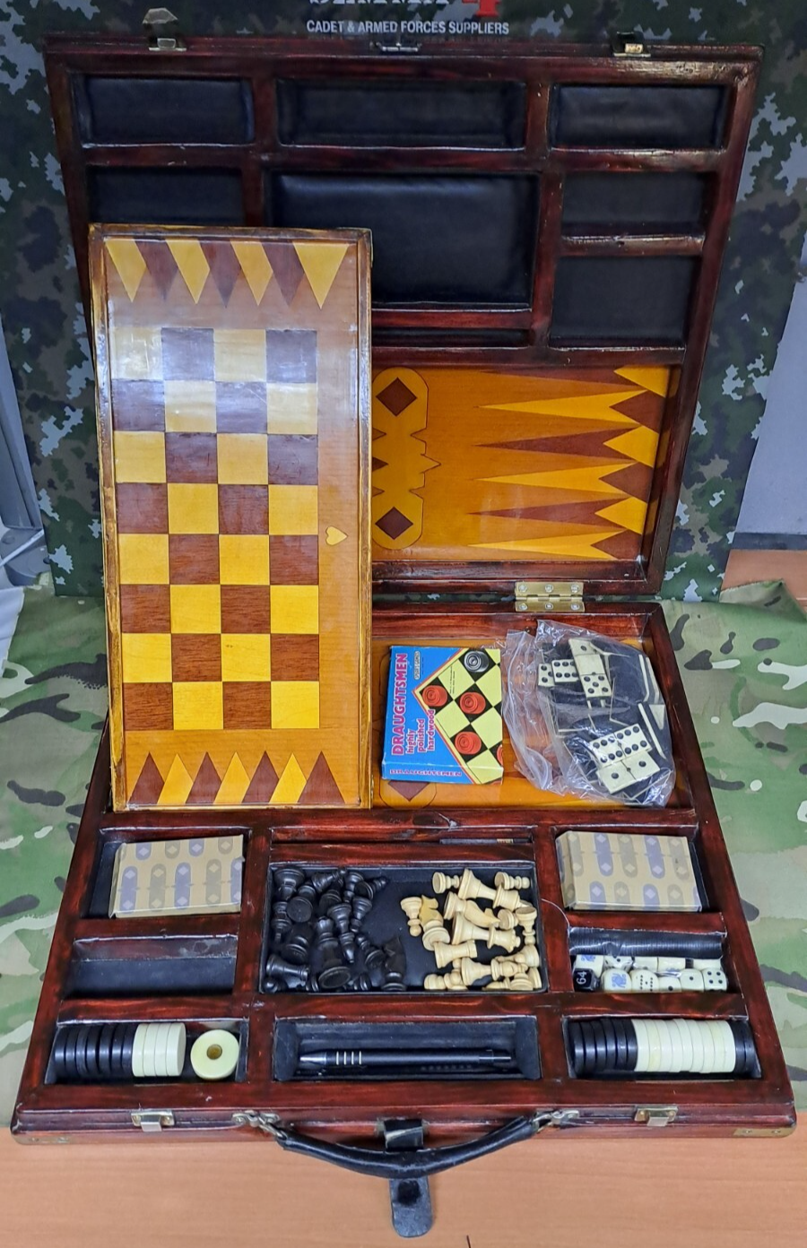 Vintage Country House Games Compendium Backgammon Chess Drafts Dominoes Poker