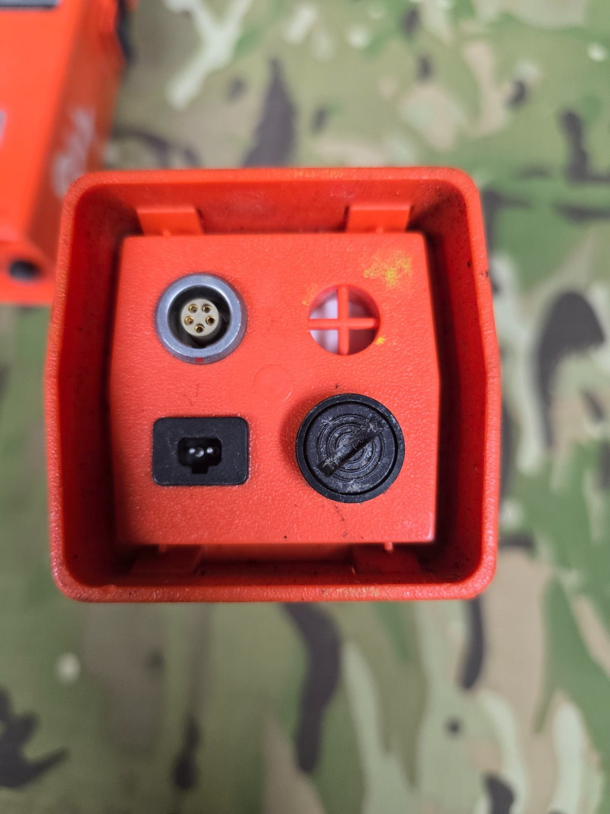 3 x LEICA GEB BATTERY FOR TOTAL STATIONS, GPS, ROBOTICS FOR SURVEYING