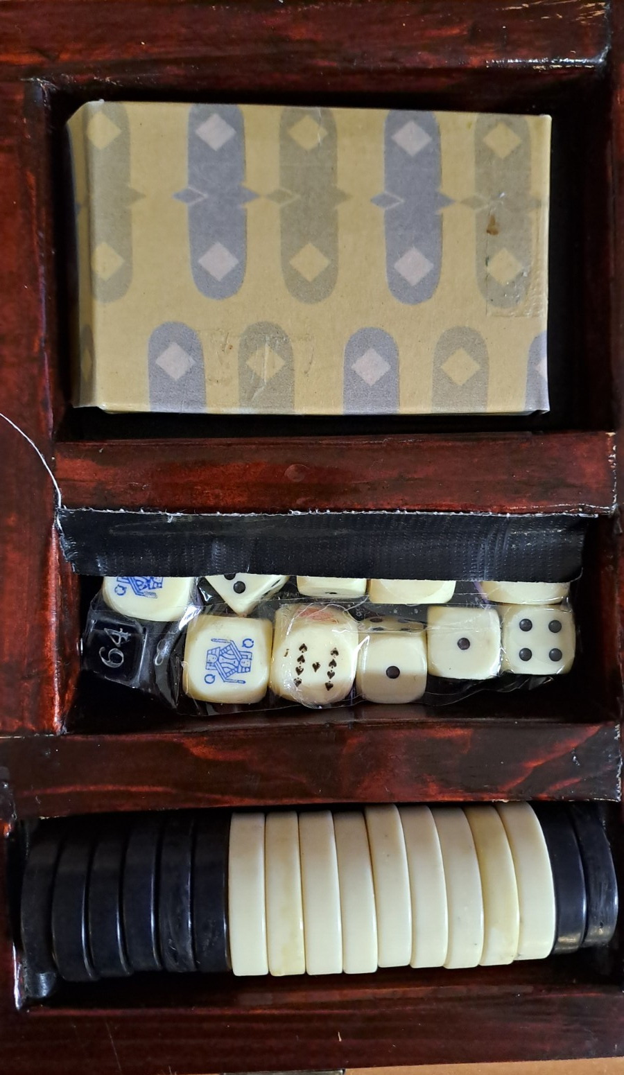 Vintage Country House Games Compendium Backgammon Chess Drafts Dominoes Poker