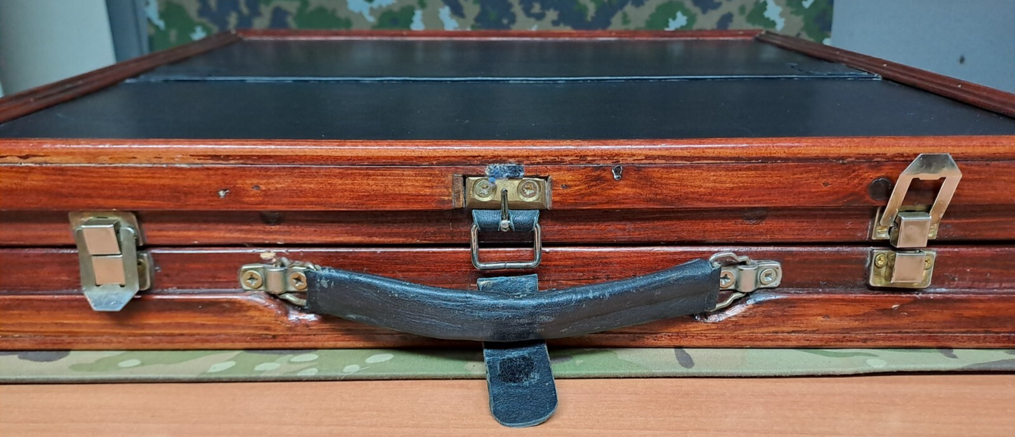 Vintage Country House Games Compendium Backgammon Chess Drafts Dominoes Poker