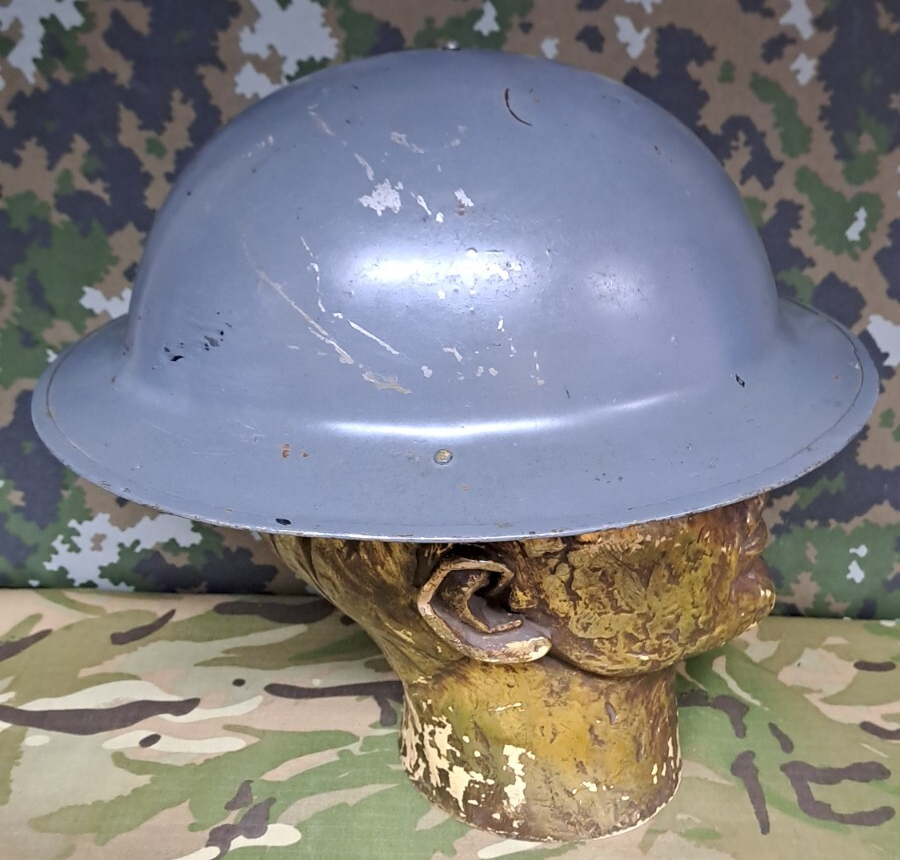 Original WWII RAF BATTLE OF BRITAIN GROUND CREW BRODIE STEEL HELMET DATED 1940