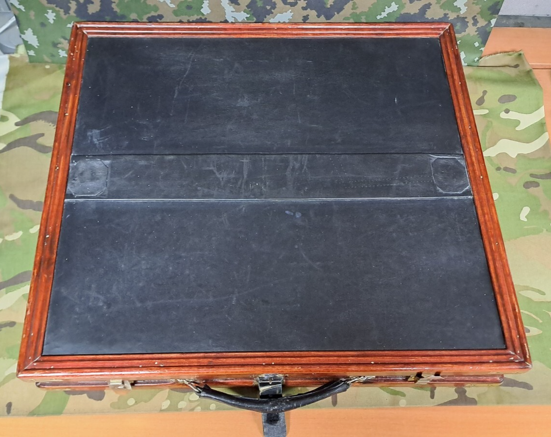 Vintage Country House Games Compendium Backgammon Chess Drafts Dominoes Poker